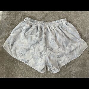 Lululemon size 6 shorts
